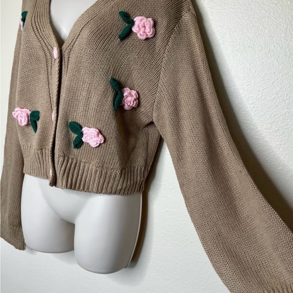 Flower Cardigan Davi  By Love Tree, Precious Flower Detail, Size Small - Picture 8 of 8
